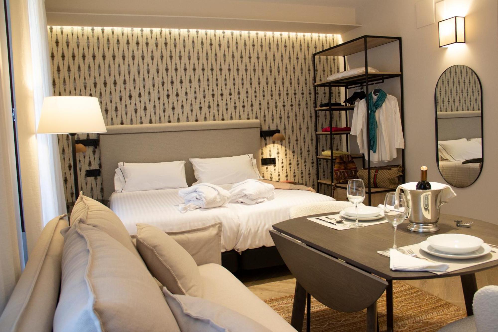Aparthotel Puerta De La Ribera *